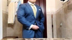 Str8 daddy jerking off in suit