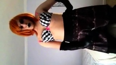 Sissy crossdresser cumming for you